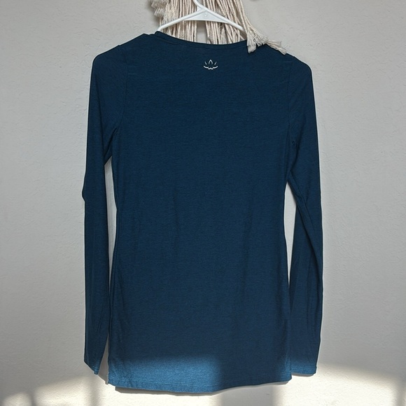 Beyond Yoga Long Sleeve Tee - Navy Blue - Picture 7 of 9